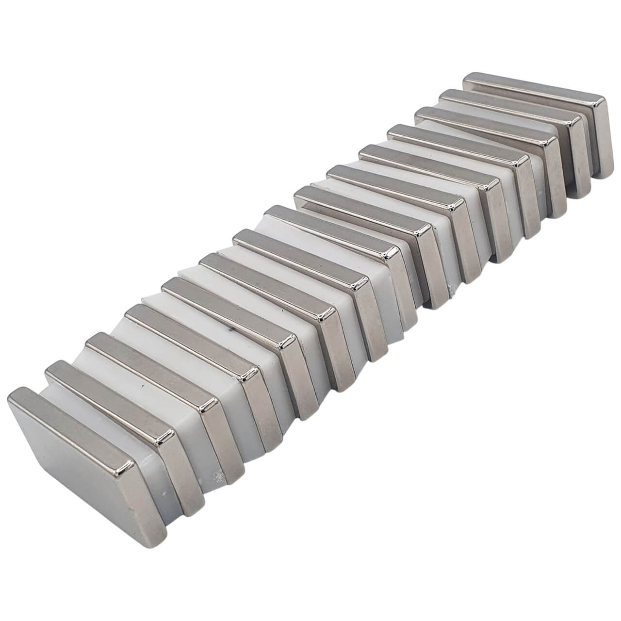Aimant néodyme bloc 40x20x5mm, puissance 14kg 48 Aimant néodyme bloc 40x20x5mm, puissance 14kg – Image 3