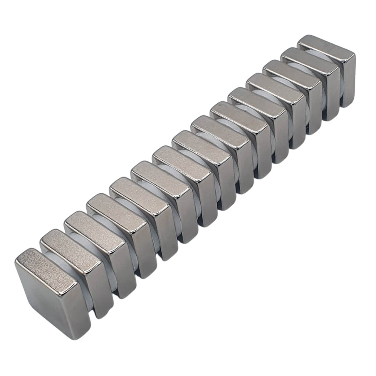 Aimant néodyme bloc 15x15x5mm, puissance 6.3kg 47 Aimant néodyme bloc 15x15x5mm, puissance 6.3kg – Image 2