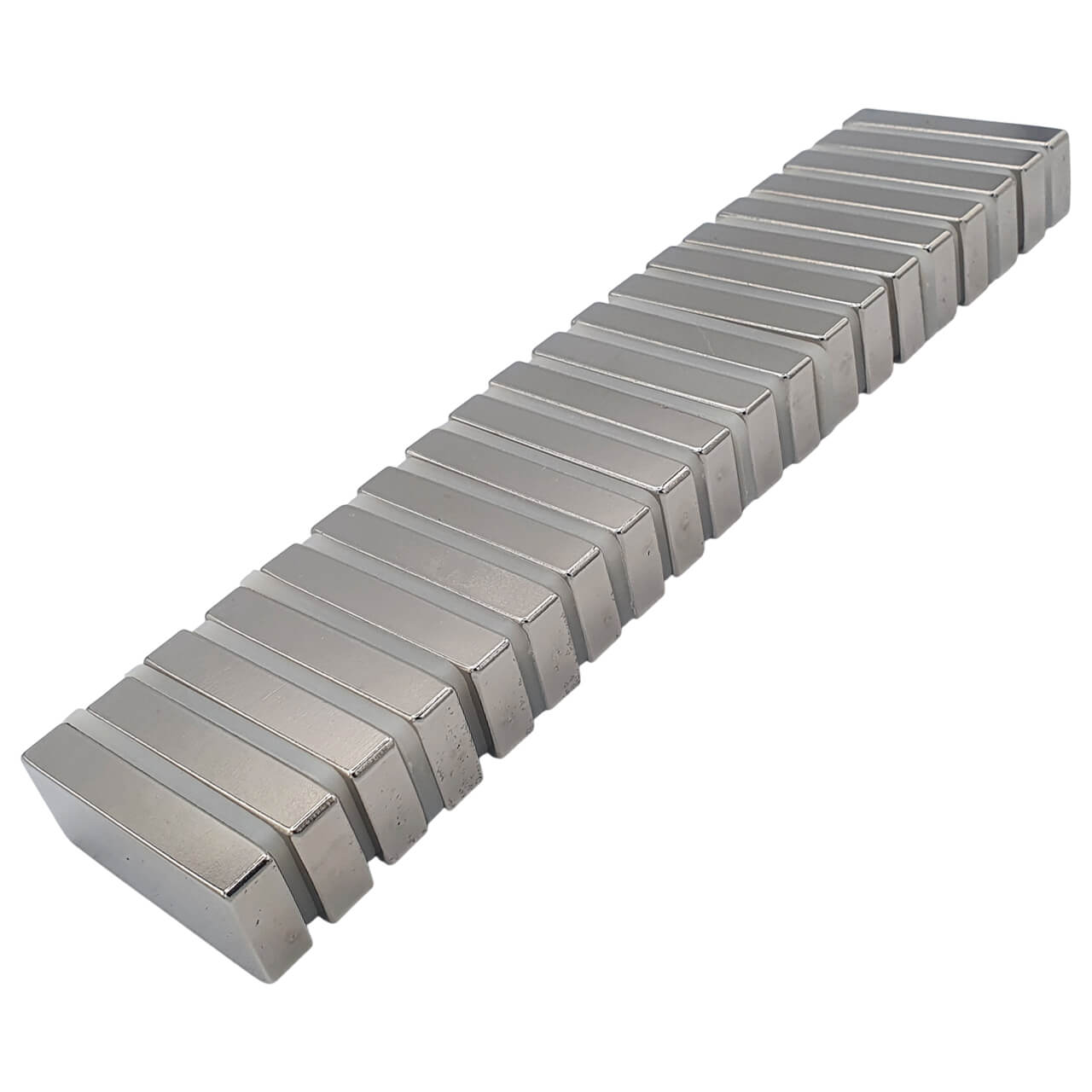 Aimant néodyme bloc 47x18x8mm, puissance 15kg 48 Aimant néodyme bloc 47x18x8mm, puissance 15kg – Image 3