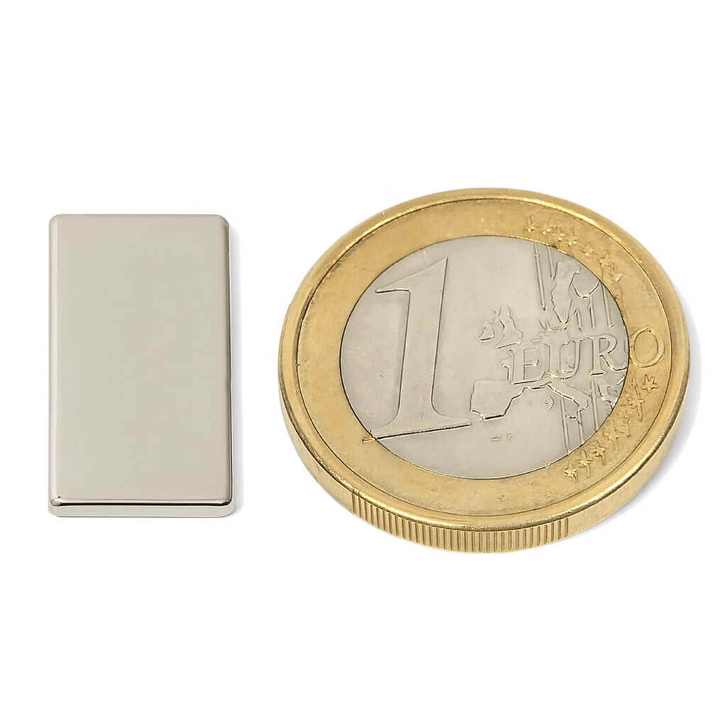 Aimant néodyme bloc 20x10x1mm, puissance 1.2kg 46 Aimant néodyme bloc 20x10x1mm, puissance 1.2kg