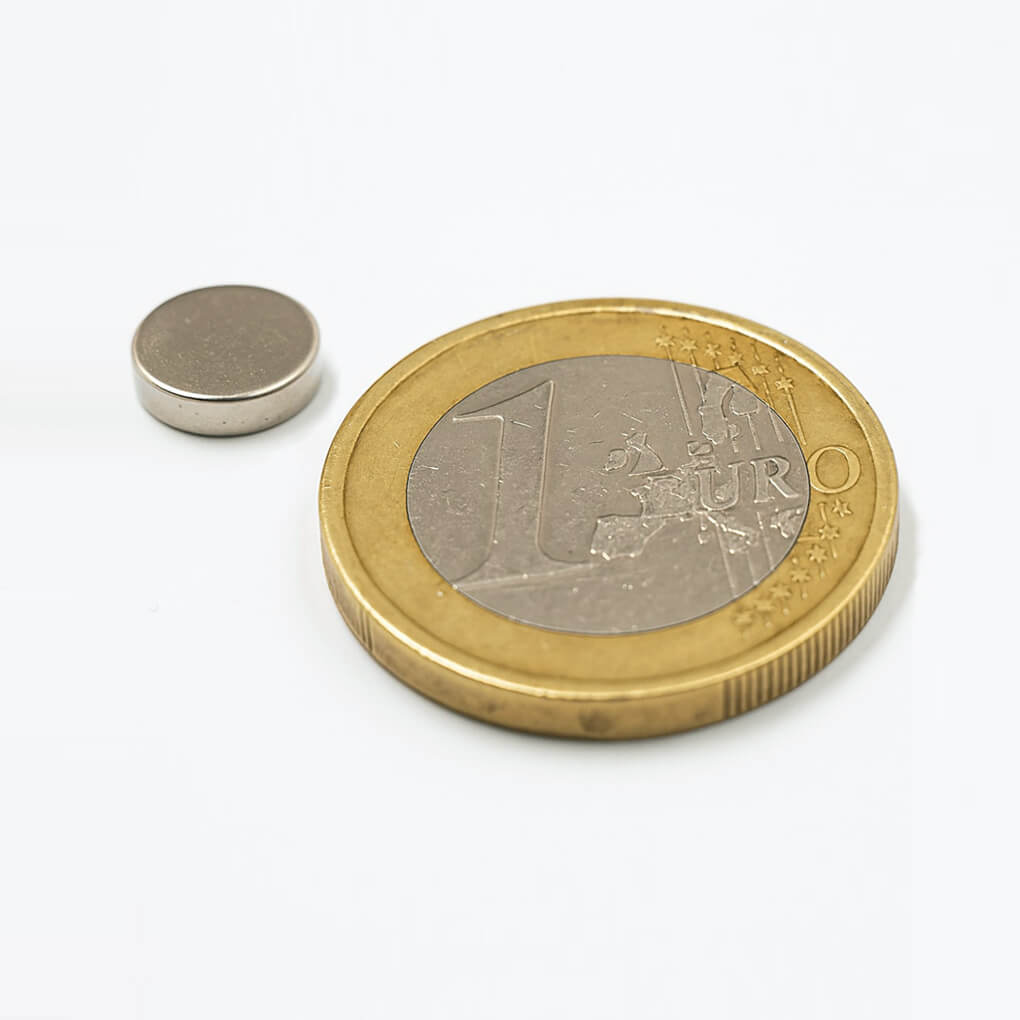 Aimant néodyme disque Ø 8x2mm, puissance 1.1kg 64 Aimant néodyme disque Ø 8x2mm, puissance 1.1kg