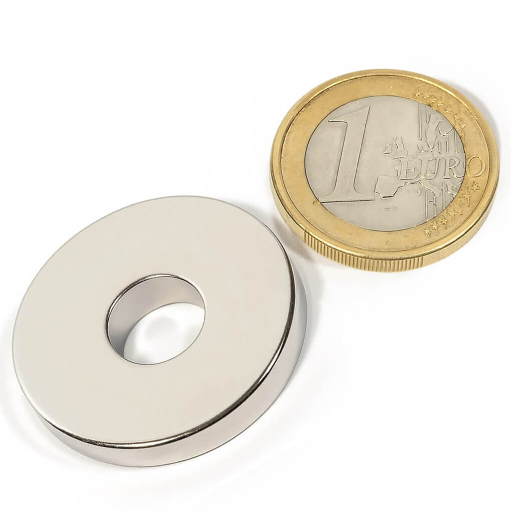 aimant néodyme anneau Øext30 x Øint10 x 5 mm, puissance 11Kg 46 aimant néodyme anneau Øext30 x Øint10 x 5 mm, puissance 11Kg