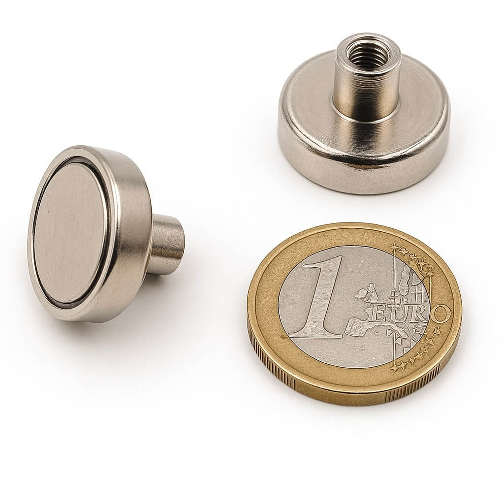 Aimant avec manchon taraudé Ø20mm, puissance 12kg 46 Aimant avec manchon taraudé Ø20mm, puissance 12kg