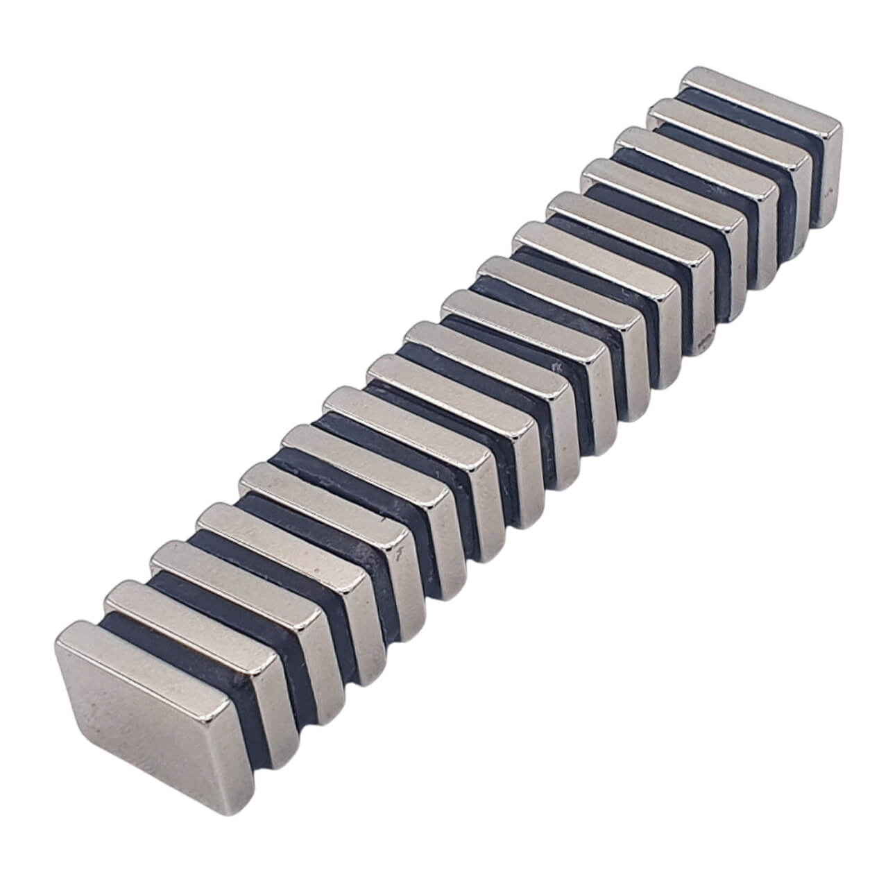 Aimant néodyme bloc 15x10x3mm, puissance 2,8kg 47 Aimant néodyme bloc 15x10x3mm, puissance 2,8kg – Image 2
