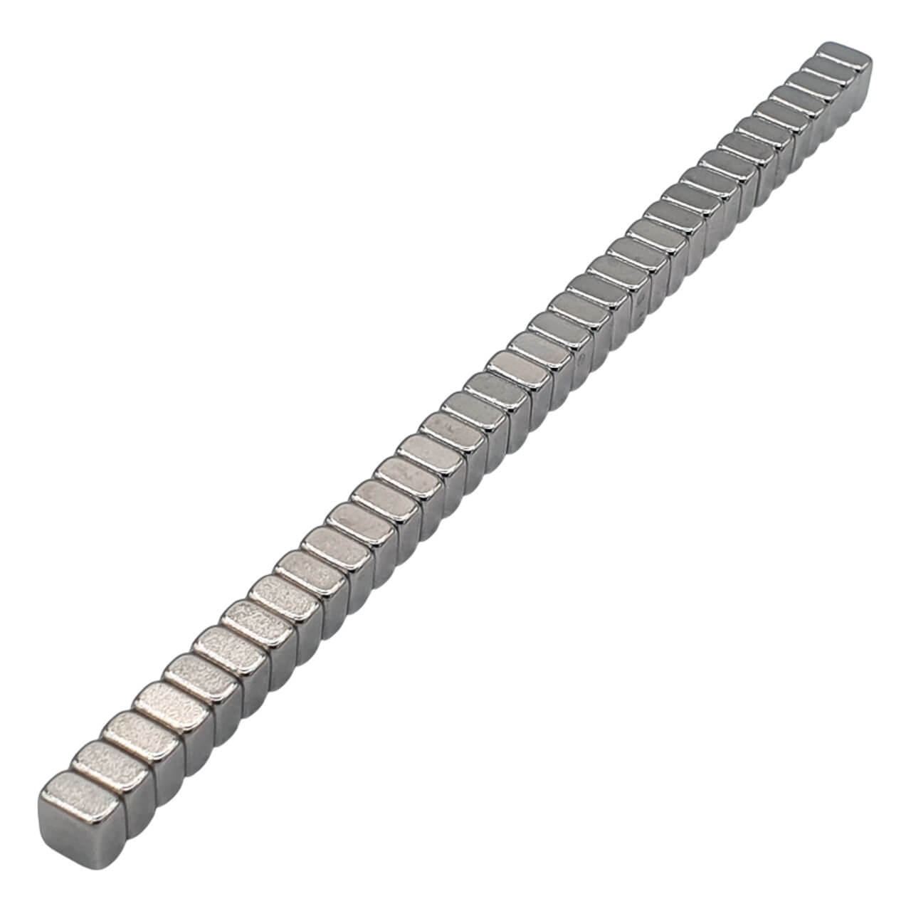 Aimant néodyme bloc 5x5x3mm, puissance 1kg 47 Aimant néodyme bloc 5x5x3mm, puissance 1kg – Image 2
