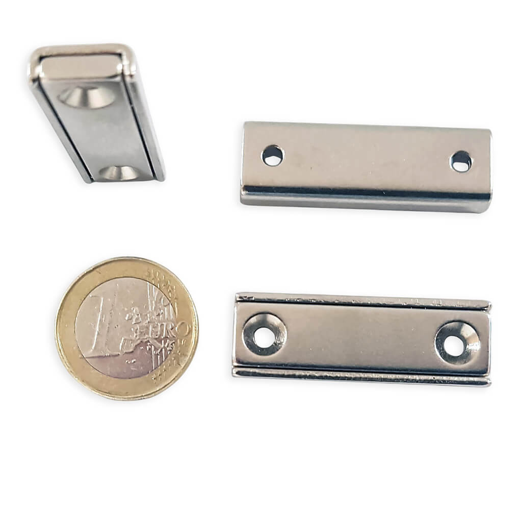 Aimant néodyme rectangulaire 40x13.5mm avec trou de fixation, puissance 17kg 54 Aimant néodyme rectangulaire 40x13.5mm avec trou de fixation, puissance 17kg